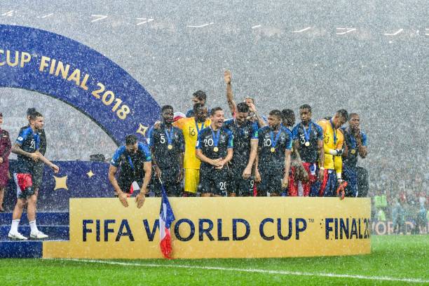 曾担任中国 曾担任中国